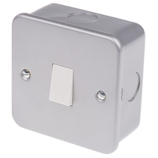Interruttore luce RS PRO, 6A, 240V, 2 vie, Grigio, IP20 RS Metalclad
