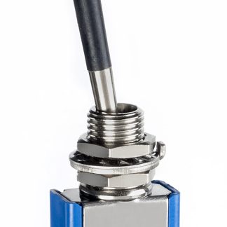 Interruttore a levetta No (On)-Off-(On) SPDT con terminali Solder Lug