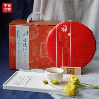 7 pieces totaling 2500 grams. 2019ye Xia Guan Sheng Shi Tie Bing Sheng Cha 357 grams/cake Yunnan Raw Puer Tea Cake Chinese Pu Erh Black Tea Yunnan Pu er Raw Tea